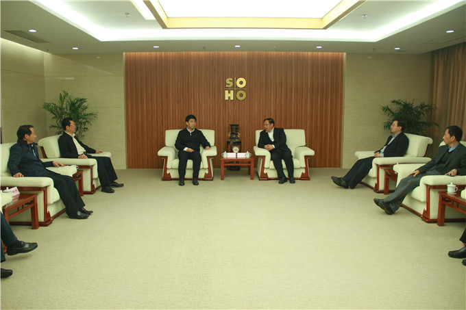 淮安市長(zhǎng)曲福田、市政協(xié)主席王維凱到蘇豪控股集團(tuán)考察調(diào)研