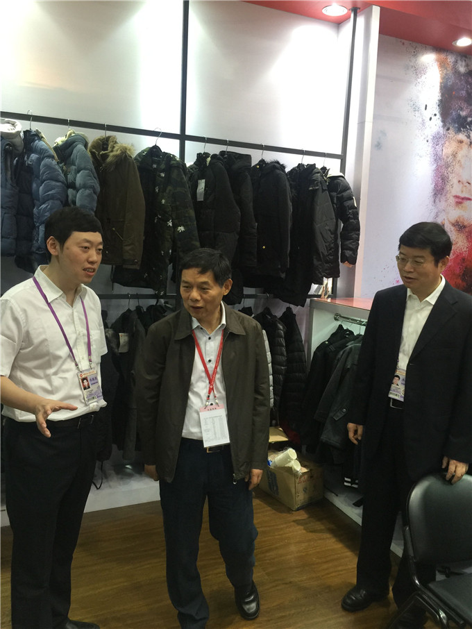 省商務廳副廳長笪家祥視察弘業股份廣交會展位